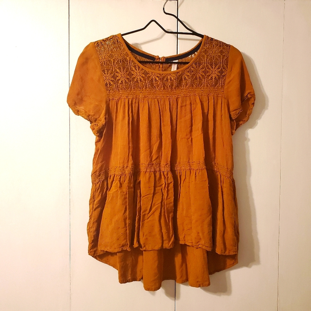 Beautiful blouse 💛